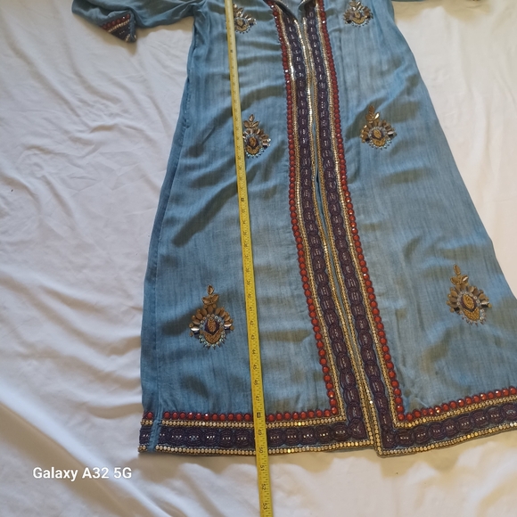 Soft Surroundings Women Size M  Light Blue Beaded Detail Fabric - Picture 13 of 17